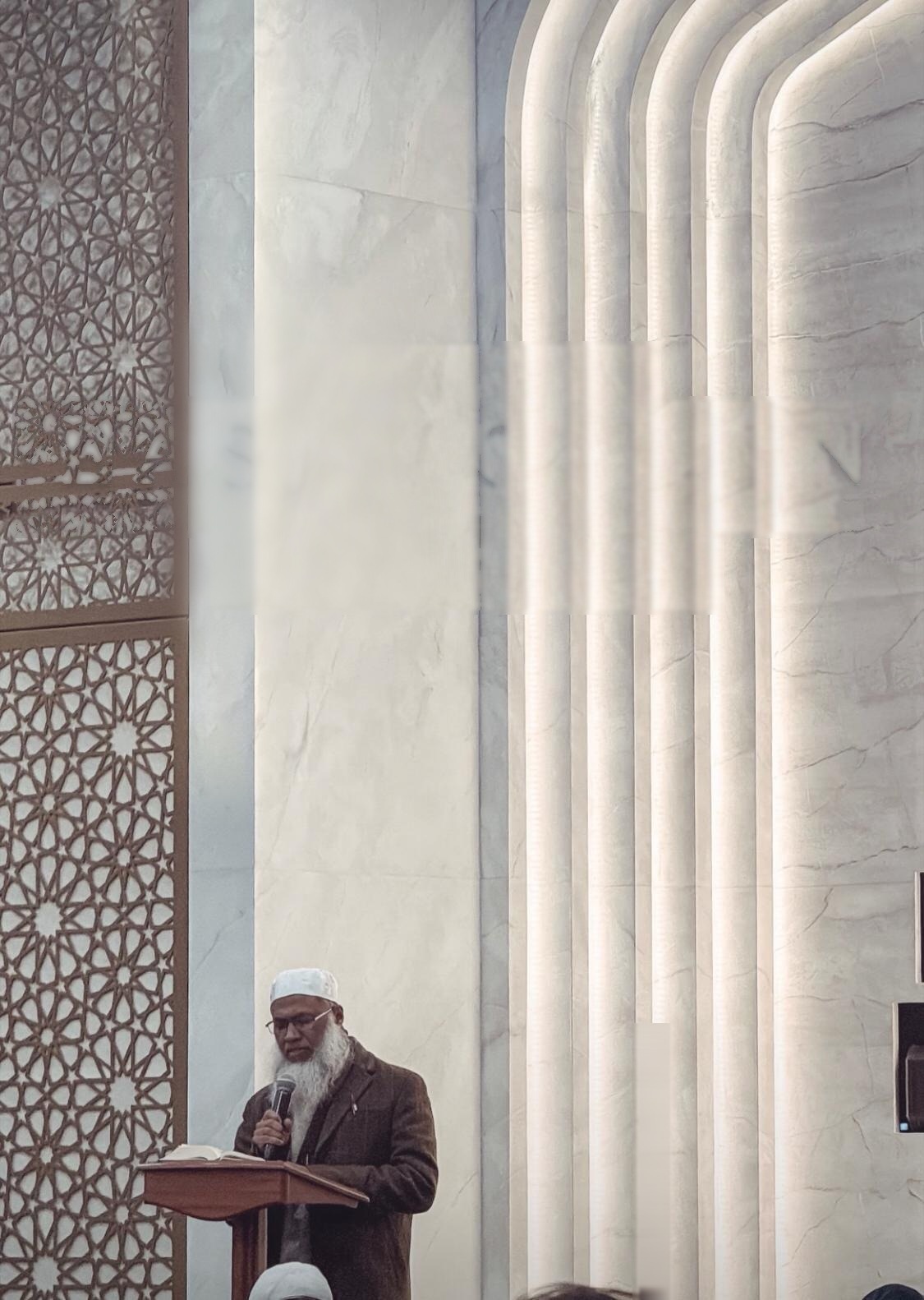 Shaykh Abdul Qayum at the East London Mosque